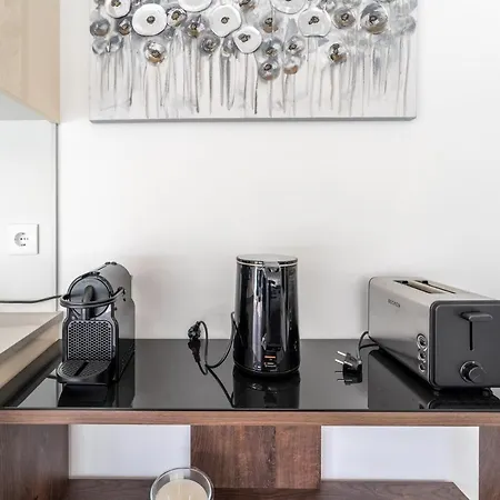 T2 Freedom Apartament